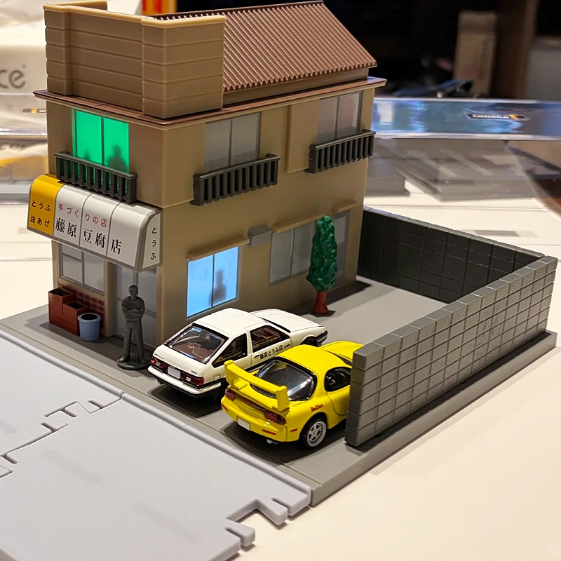 Takara Tomy Tomica Initial D T - đánh giá và giá Model Kit Ae86