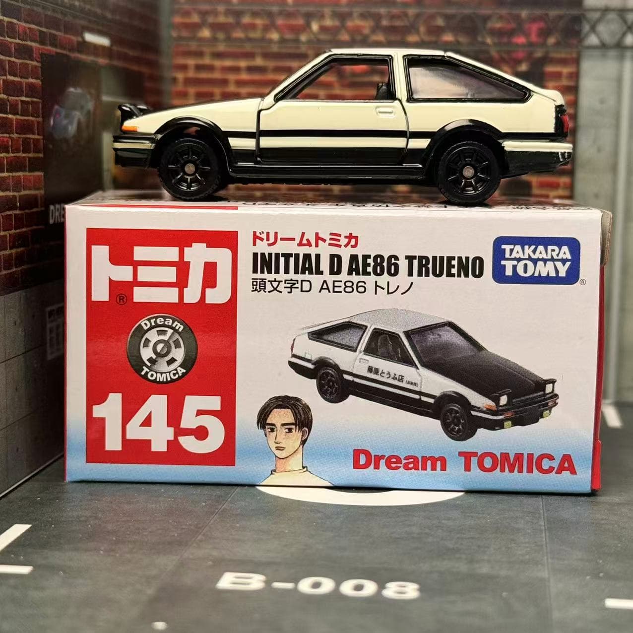 Dream Tomica NO. 145 Initial D - đánh giá và giá Model Kit Ae86
