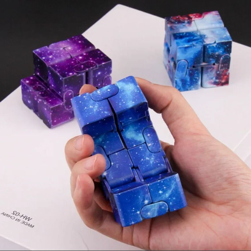 Infinite Flip Magic Cube Starr - đánh giá và giá Model Kit Infinite Dimension